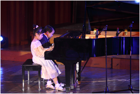 2017成都雅马哈音乐中心神奇的八音盒新年音