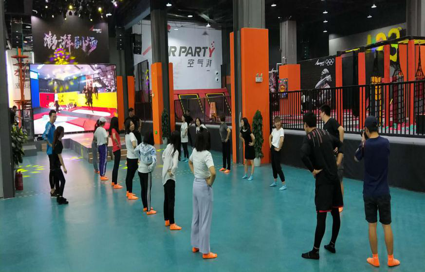 美国室内运动嘉年华空气湃入驻成都龙湖北城天街