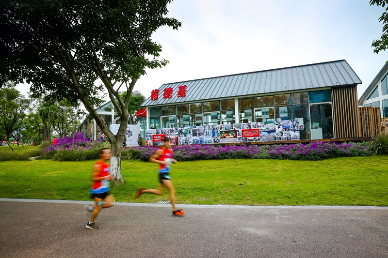 助力消费新场景 肯德基公园城市主题餐厅开业