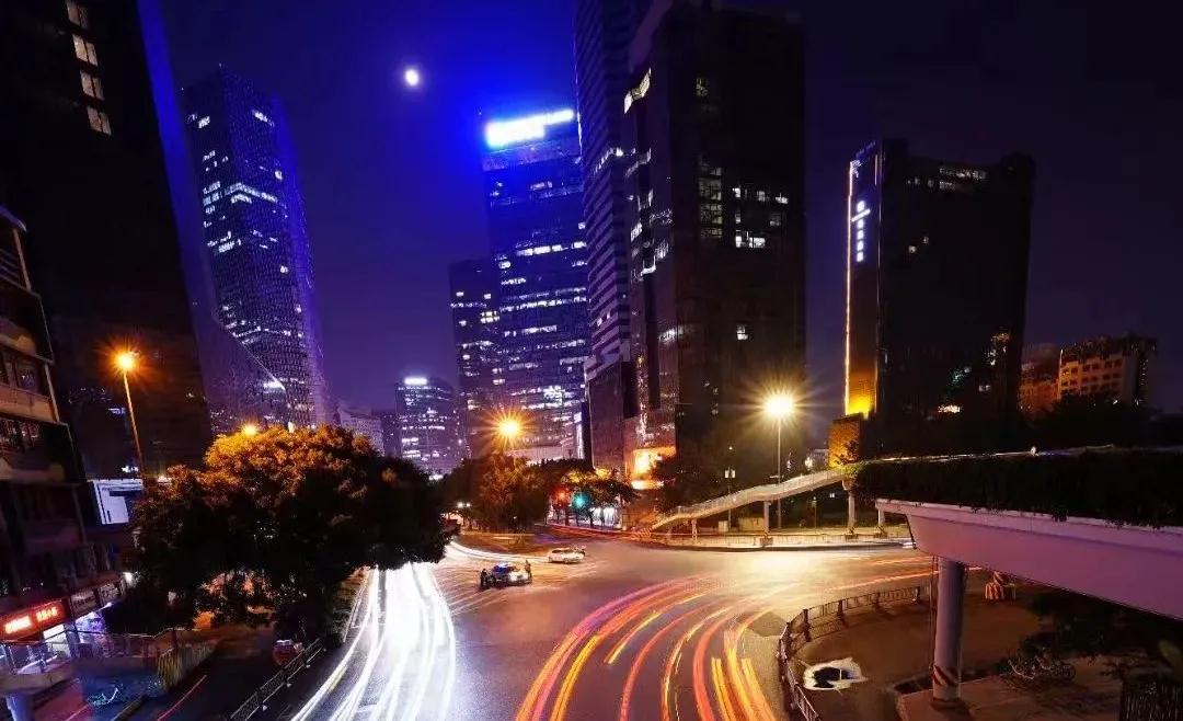 成都龙泉驿有180个路口将实现无人驾驶?科技企业快来参与建设!