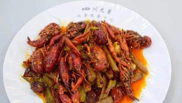 四川高校食堂从没让人失望过,这些学校都已经C位出道了!