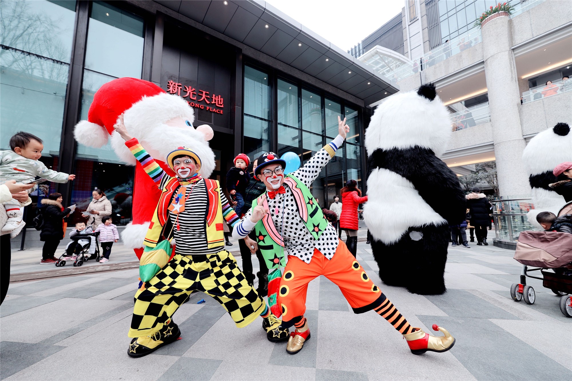 新光天地12月25日欢喜开幕 打造温江欢乐浪漫的购物及生活中心